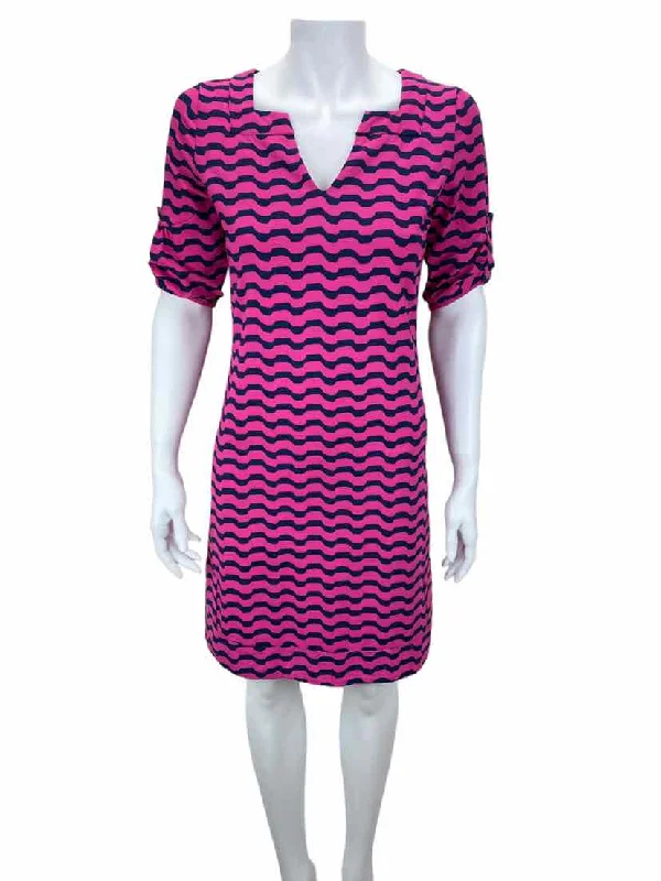 Ellie Kai, Women's Wavy Print Shift Dress, Fuchsia/Navy, Size 4