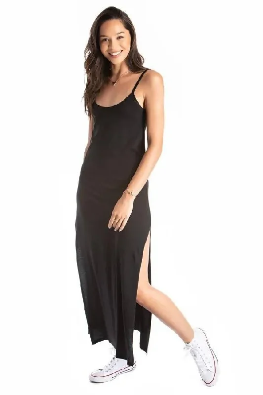 long spaghetti dress - black